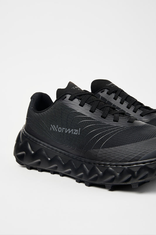 NNormal Tomir 02 Black  by Nnormal