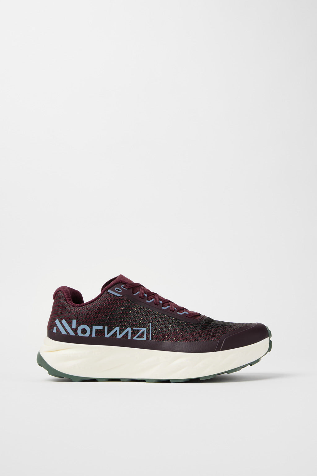 NNormal Kjerag 02 Burgundy  by Nnormal