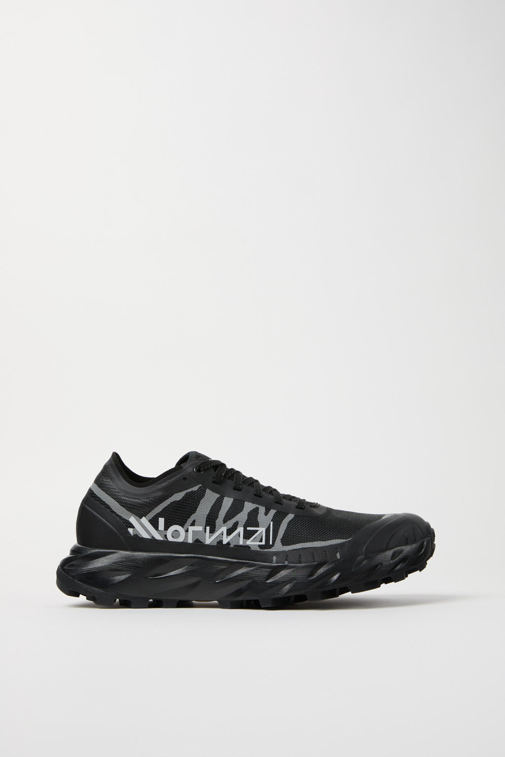 NNormal Kjerag Brut Black  by Nnormal