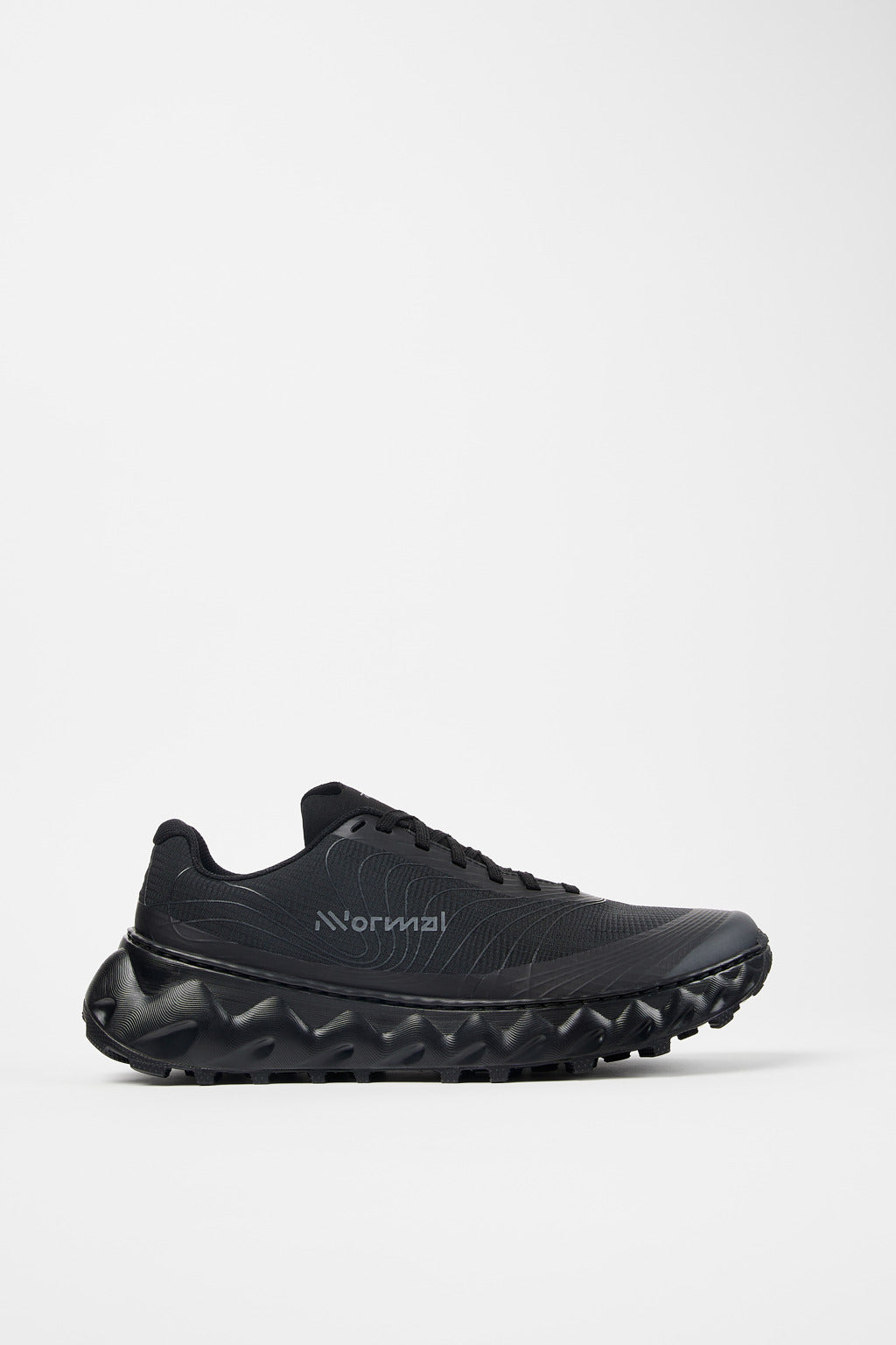 NNormal Tomir 02 Black  by Nnormal